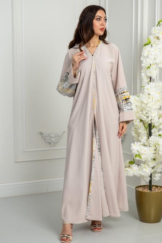 عبايه بلون بيج