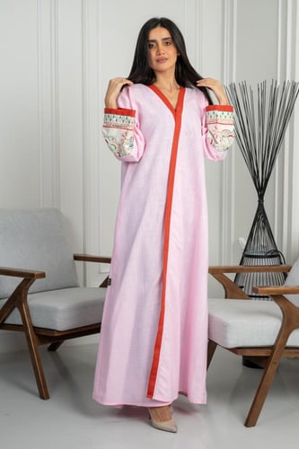 عباية لنن طبيعي لون وردي تطريز الوان ف الاكمام