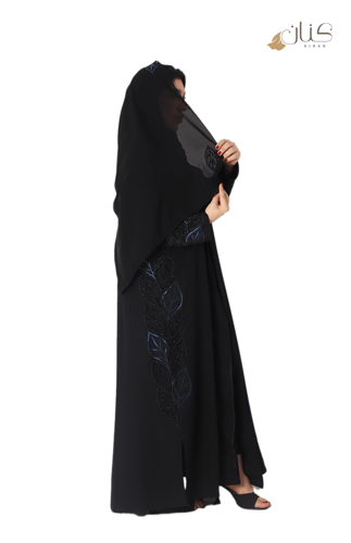 عبايه كريب شك وتطريز