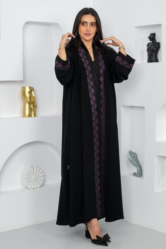 عبايه بقماش الندي بتطريز موف