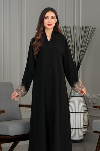 عبايه كريب با اكمام مطرزه