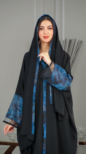 عبايه نواعم ربغ بشتب بتطريز اكمام بلون ازرق