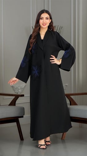 عباية ملكي كلوش مطرز ازرق بقصة بياقه