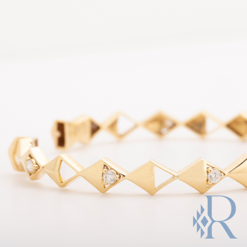 FGB:01 Gold Bracelet with diamonds - اسوارة ذهبيه...