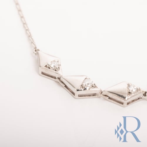 SND:05 Silver necklace with diamonds - سلسال فضي م...