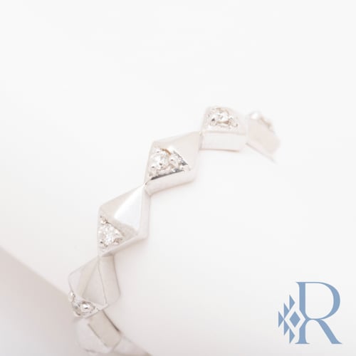 SRD:25 Silver Ring with Diamonds - خاتم فضي مع الم...