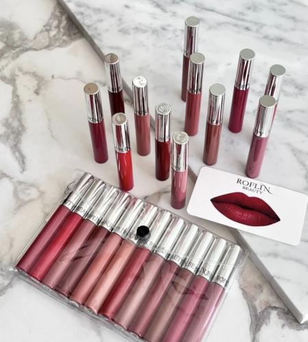 Limited offer set of lipsticks + manicure box