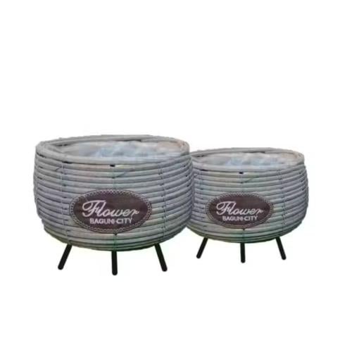 حوض زرع بقاعدة معدنية مستورد