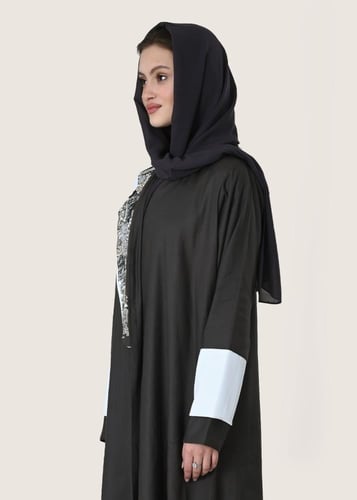 L206- عباية لنن رمادي تطريز