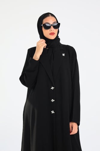 L147- عباية كريب أسود كرستالات