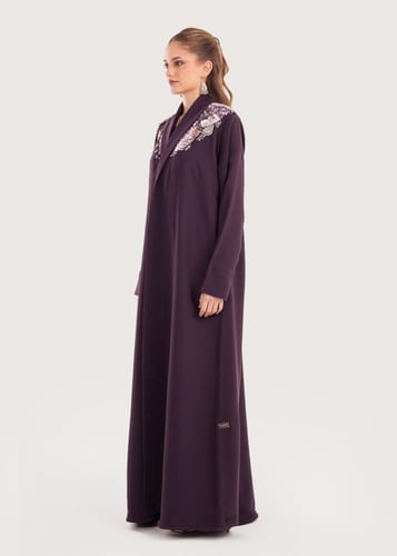 L173- عباية كريب موف تطريز