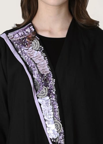 L205- عباية لنن اسود تطريز