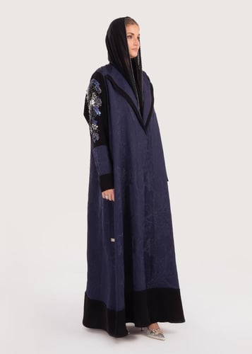 L184- عباية جاكار مع كريب تطريز