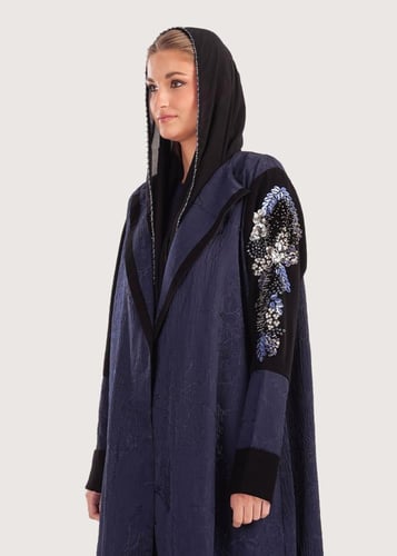 L184- عباية جاكار مع كريب تطريز