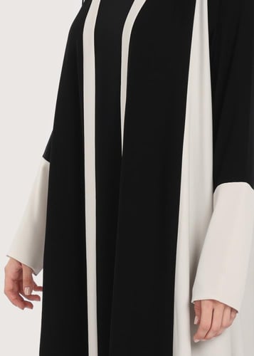 L227 - عباية يومية بيج