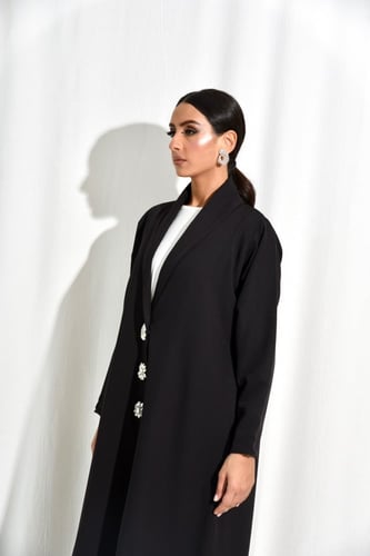 L068- عباية كريب كرستال