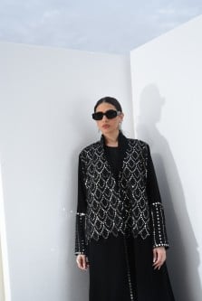 L107-عباية كريب مع قماش مرايات