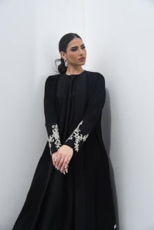 L096- عباية حرير مغسول و كريب