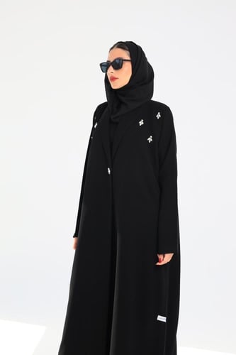 L148- عباية كريب أسود كرستالات