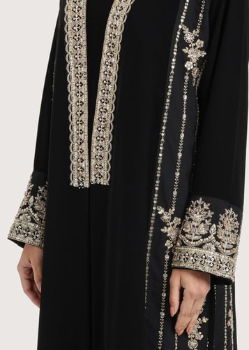 L271 - كريب تطريز ذهبي