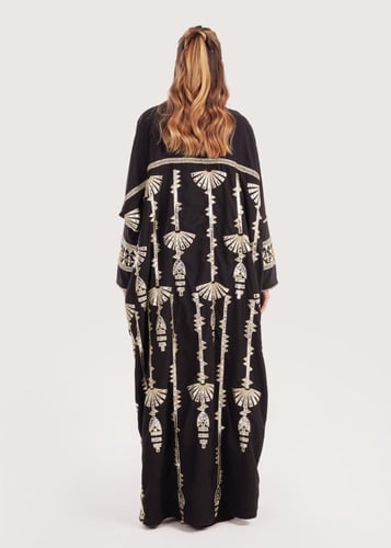 L197 - عباية بشت