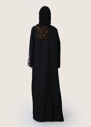 L203- عباية لنن اسود تطريز