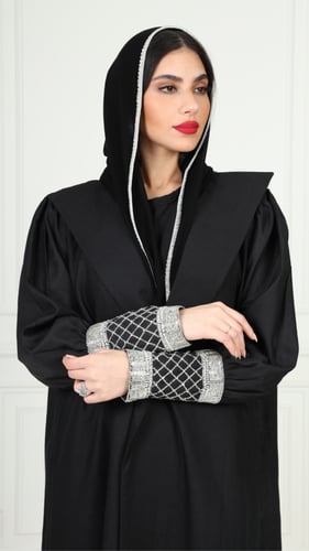 L04-عبايه لينين أسود - تطريز