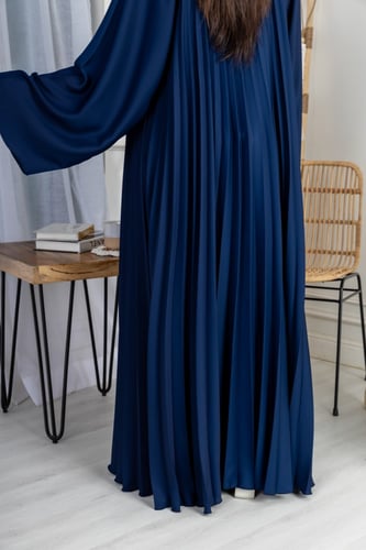 L047 - عباية كريب كحلي - كلوش مكسر .