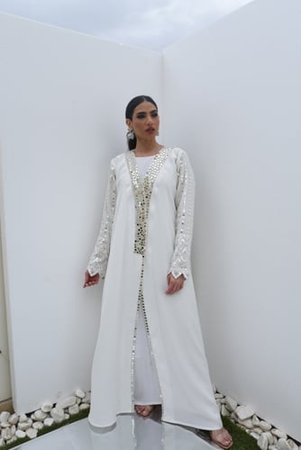 L109-عباية كريب مع قماش مرايات