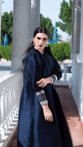 L05-عبايه تفتا كحلي تطريز