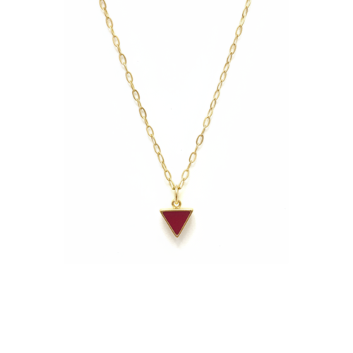 عقد ذهب بتفاصيل طفولية راقية