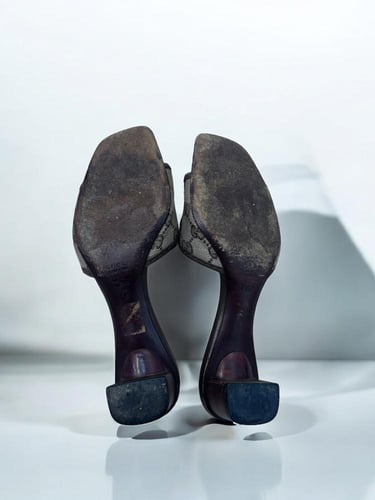 Gucci brown heels