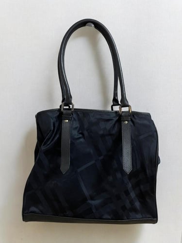 Burberry Leyland Large Tote Bag Designer Leather N...