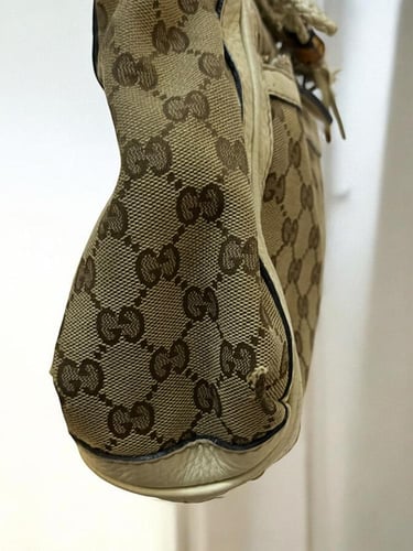 Gucci Beige/Off White GG Canvas and Leather Bella...