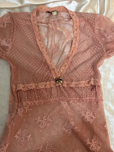 Pink lace top – Size M