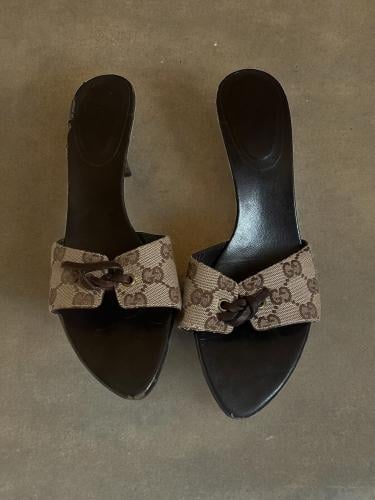 ‏Gucci Beige Guccissima Canvas Knotted Bow Mules S...