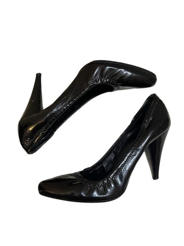 PRADA PATENT LEATHER HEELS Size:39