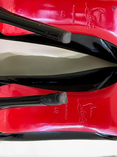 Christian Louboutin Black Patent Leather Pigalle P...