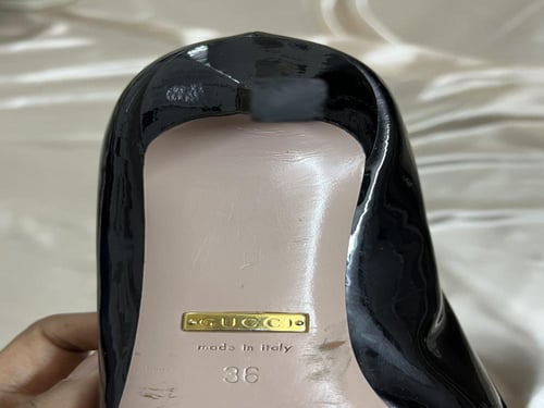 Gucci Black Patent Leather heels(Size 36)
