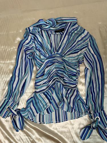 Vandy Vellucci Blue Striped Tie Neck Blouse - Size...