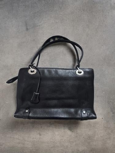 Lady dior east west dark brown( looks black )