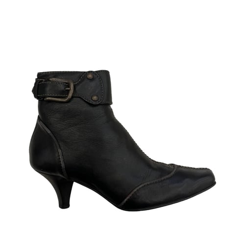 Burberry Ankle Bootie Boot Kitten Heel Zip Brown N...