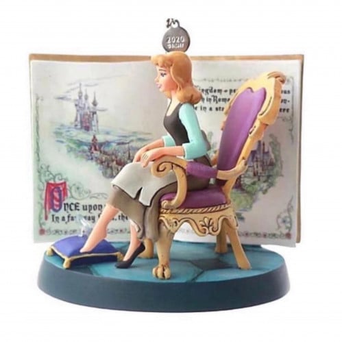 تعليقة ومجسم سندريلا