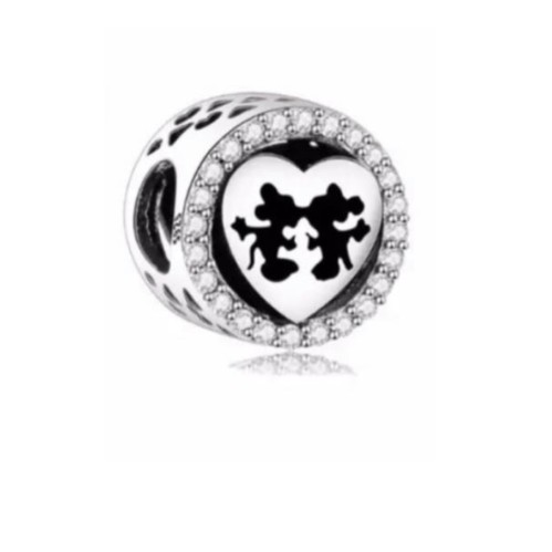 تعليقة ميكي ومني ماوس