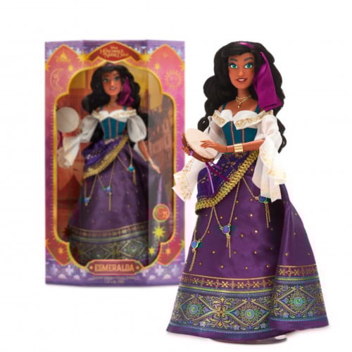 دمية ازميرالدا من فيلم احدب نوتردام