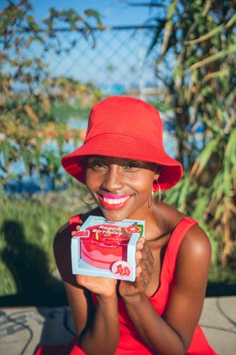 إي إم إس، جوارب، عيد ميلاد سعيد