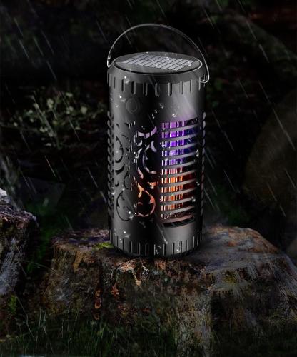 مصباح لمكافحة البعوض يعمل بالطاقة الشمسية