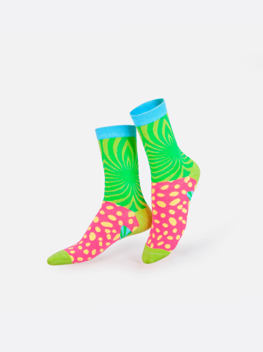 إي إم إس، جوارب، فطر سحري