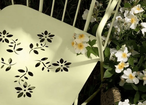 جلسة خارجية بكامل ملحقاتها