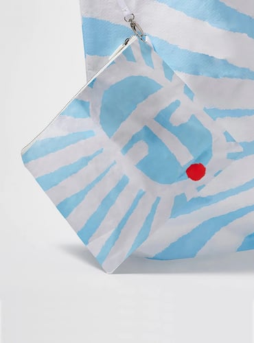 حقيبة بطبعة شمس